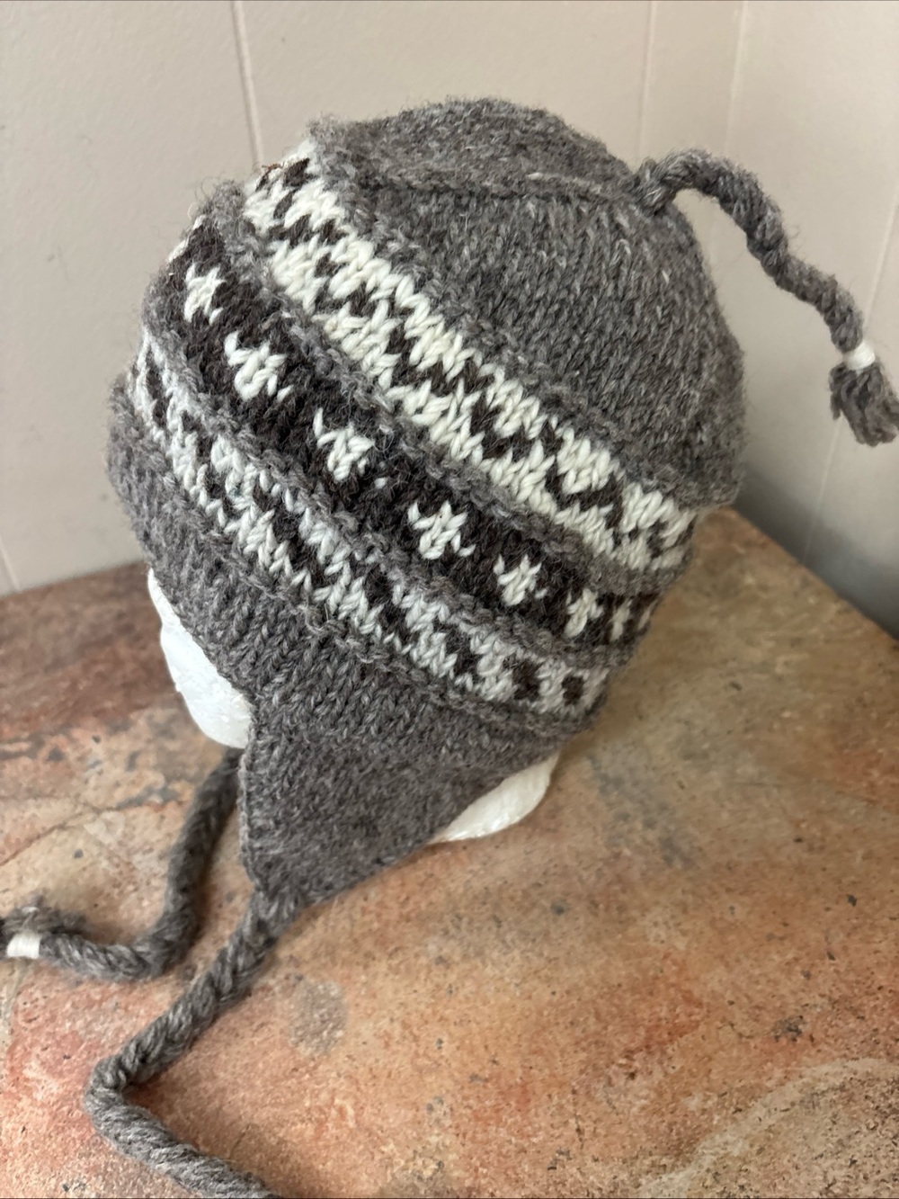 Handknit  Australian Wool Hat- Adult- Unisex- Grays-Super warm! Fair Isle NWT